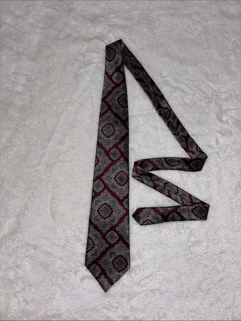 Dior Men's Paisley Medallion Tie in Burgundy and Gray